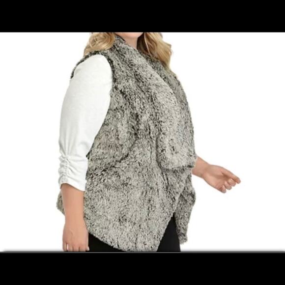 Woman’s Democracy Fur Vest Size 3X - Picture 5 of 8